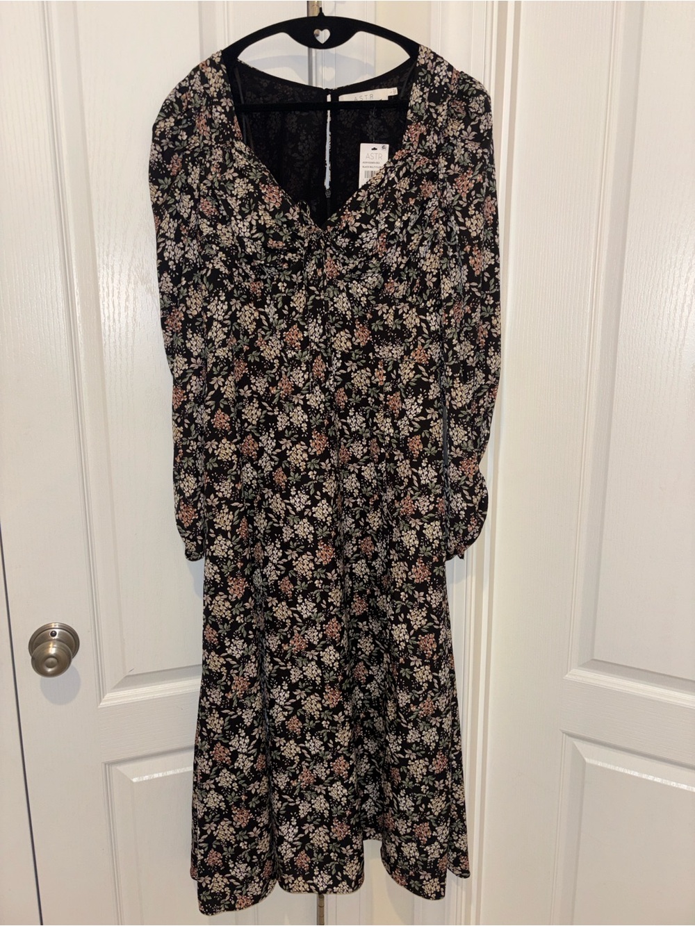 ASTR the Label Floral Dress - Picture 3 of 4